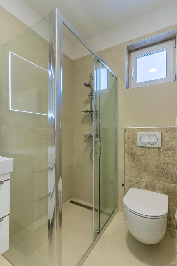Apartman Vischetti Cres Esterno foto