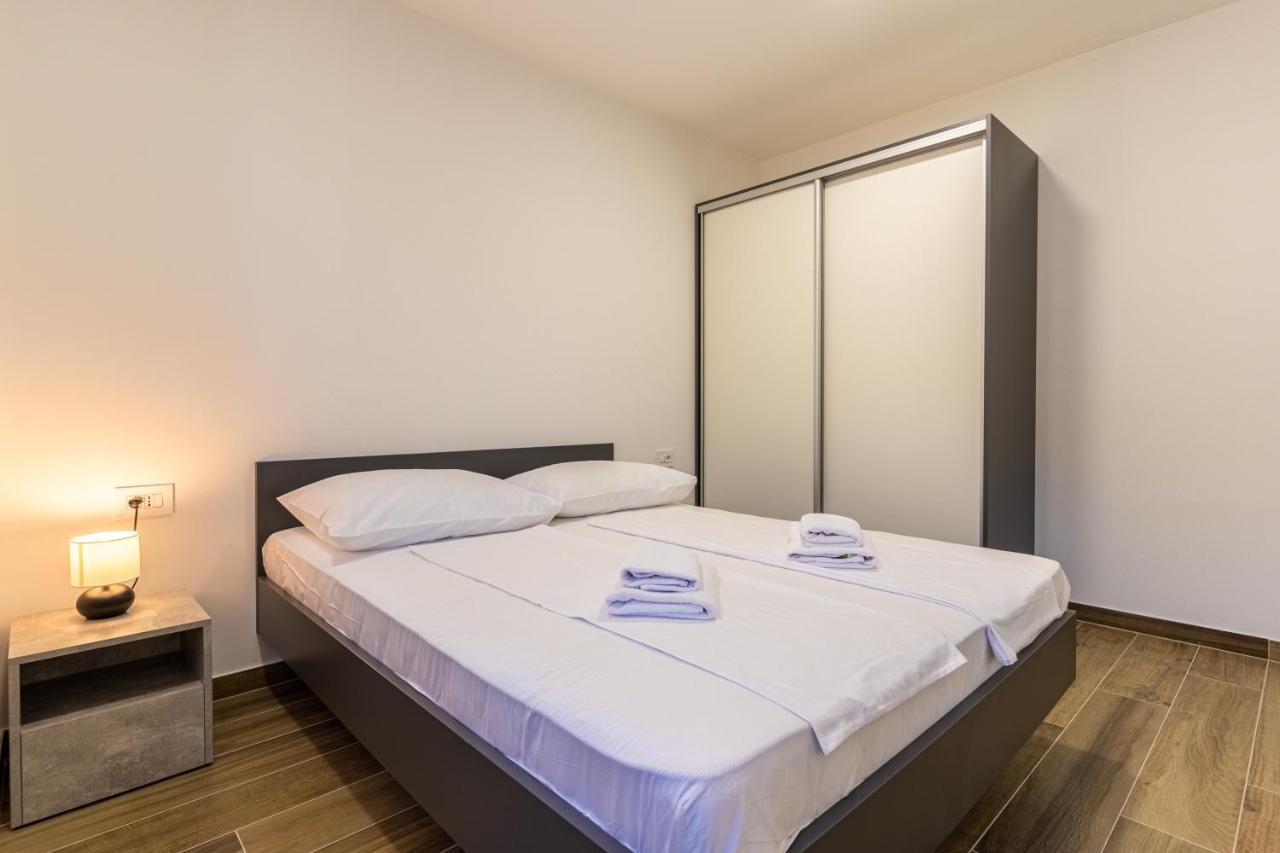 Apartman Vischetti Cres Esterno foto