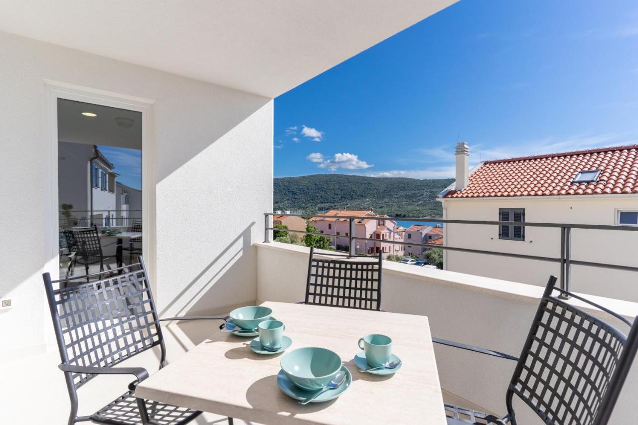 Apartman Vischetti Cres Esterno foto
