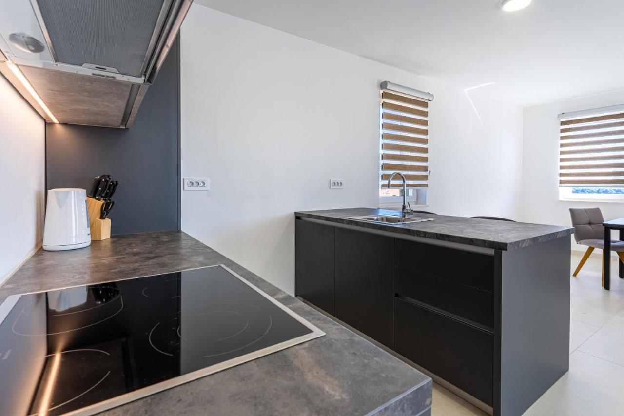 Apartman Vischetti Cres Esterno foto